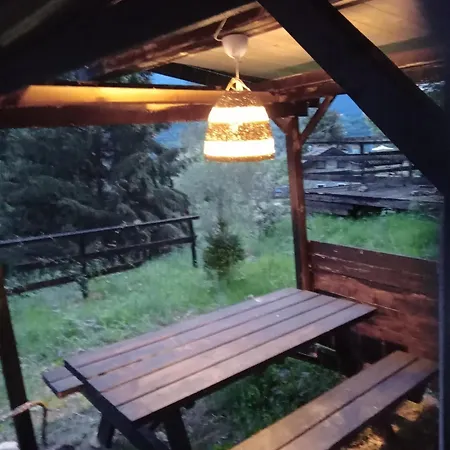Glamping C Selva Tenda Castagno مكان تخييم Piano Porlezza